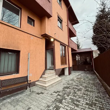 Random House *